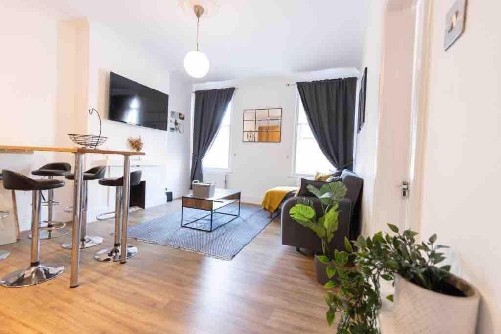 Apartment Lovely 2 Bedroom In Chelsea Sw3 London