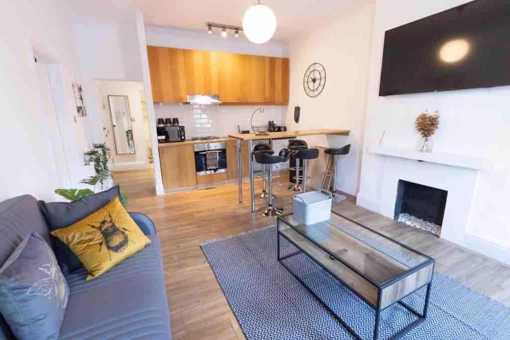 Lovely 2 Bedroom In Chelsea Sw3 Apartment