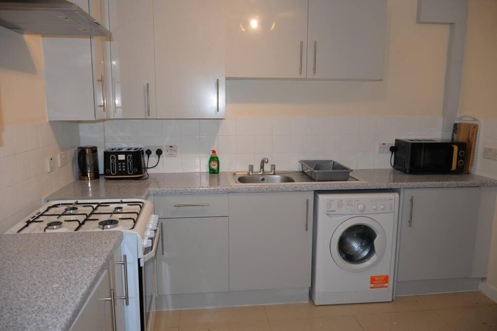 4 Bedroom House Holiday home *