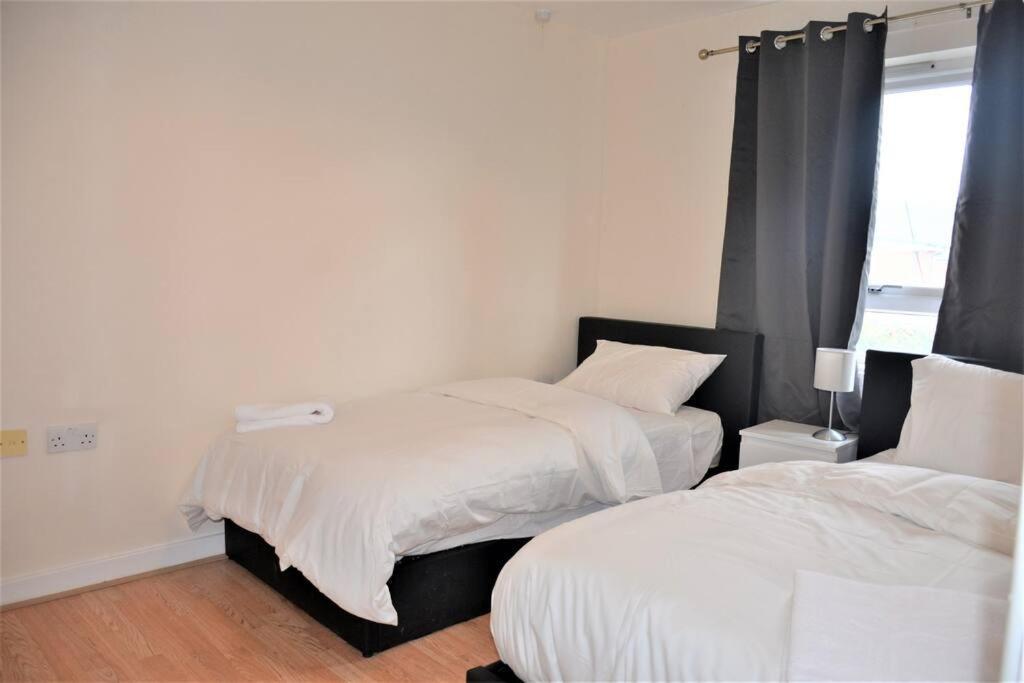4 Bedroom House * London
