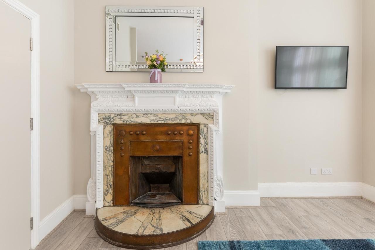 Apartment Air Conditioned High St Kensington *