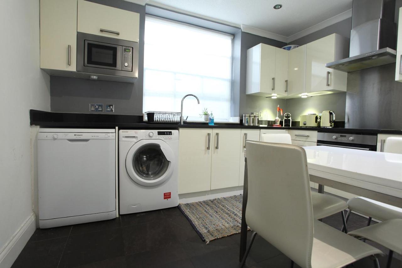 Walk To Notting Hill /paddington 1 B/r With Patio Apartment London
