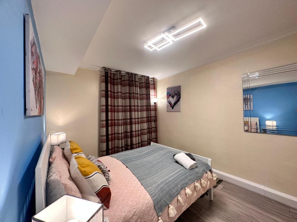 Apartamento Posh 2-bedroom, Living Room, Kitchen & 1.5 Bathroom