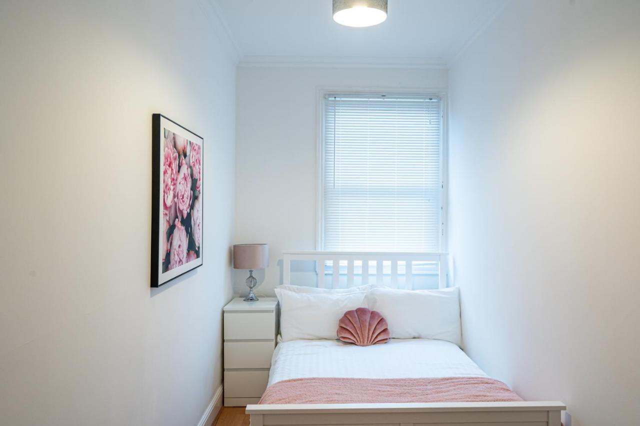 Apartment Modern Spacious 75