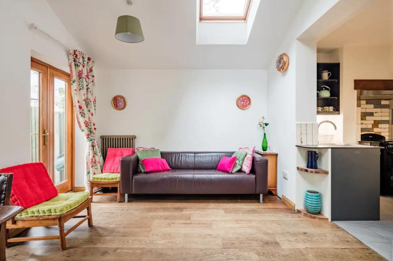 Holiday home Lovely Three Bedroomed House, Parking 2 Cars