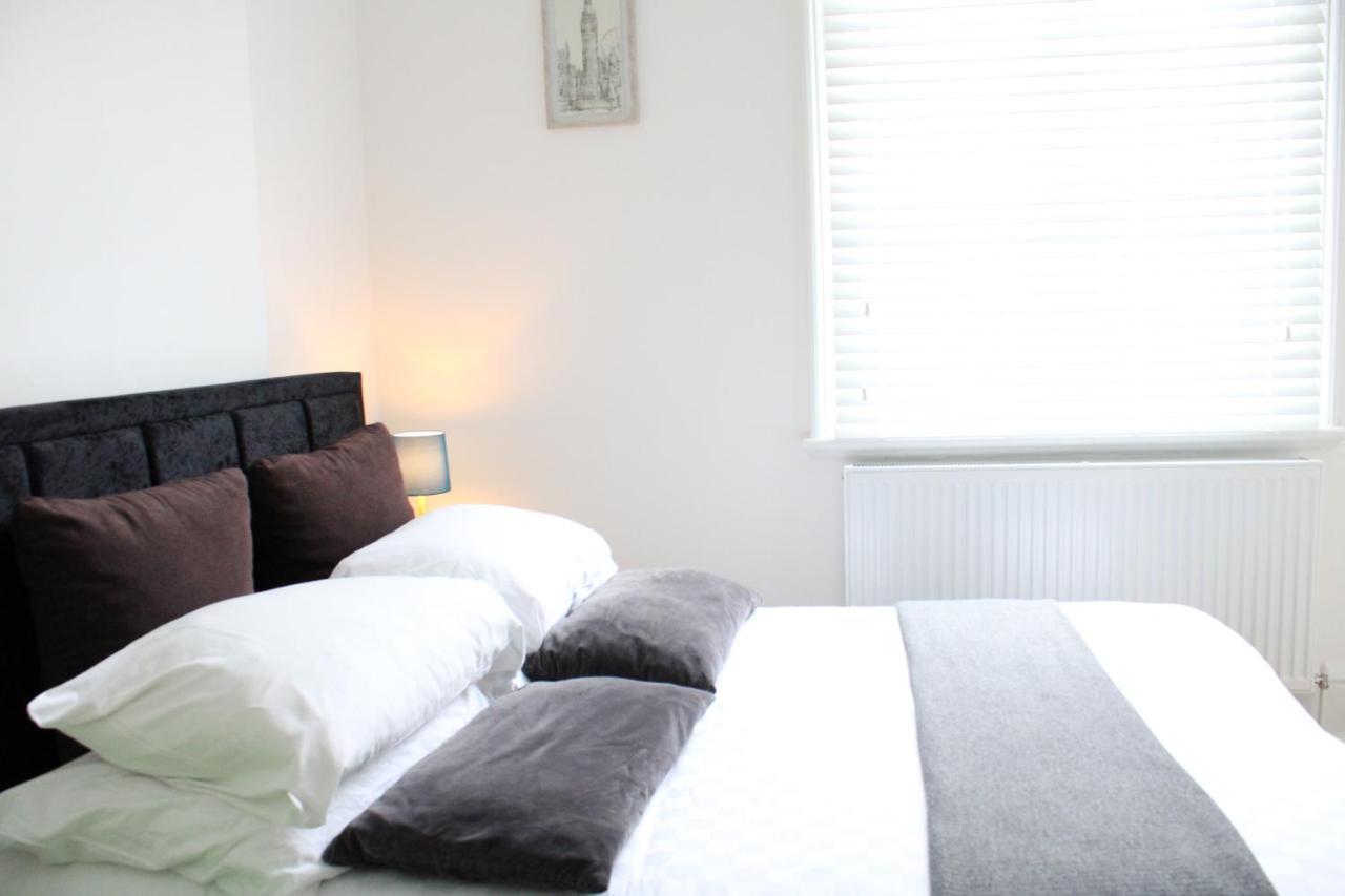 Apartment 3 Bed 2 Bath London