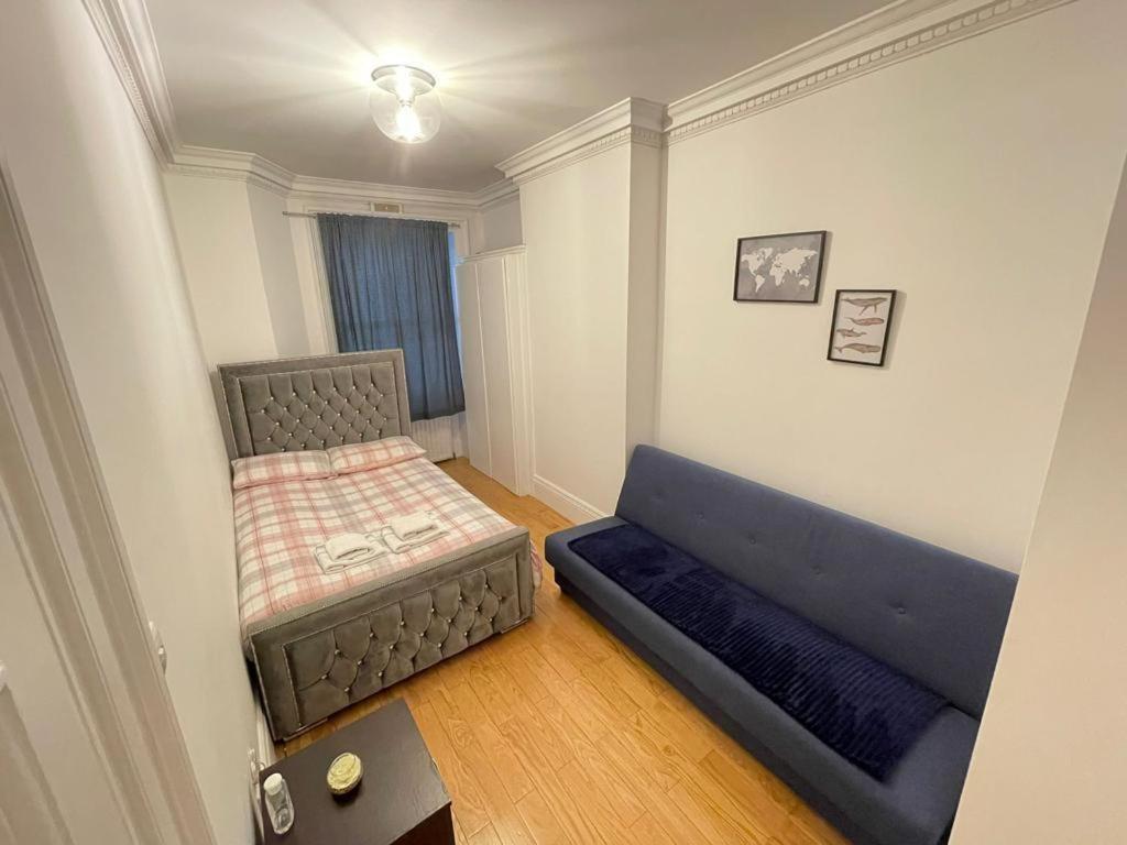 Cozy Double In Marylebone-paddington #room Name Is Amsterdam# Privatunterkunft *