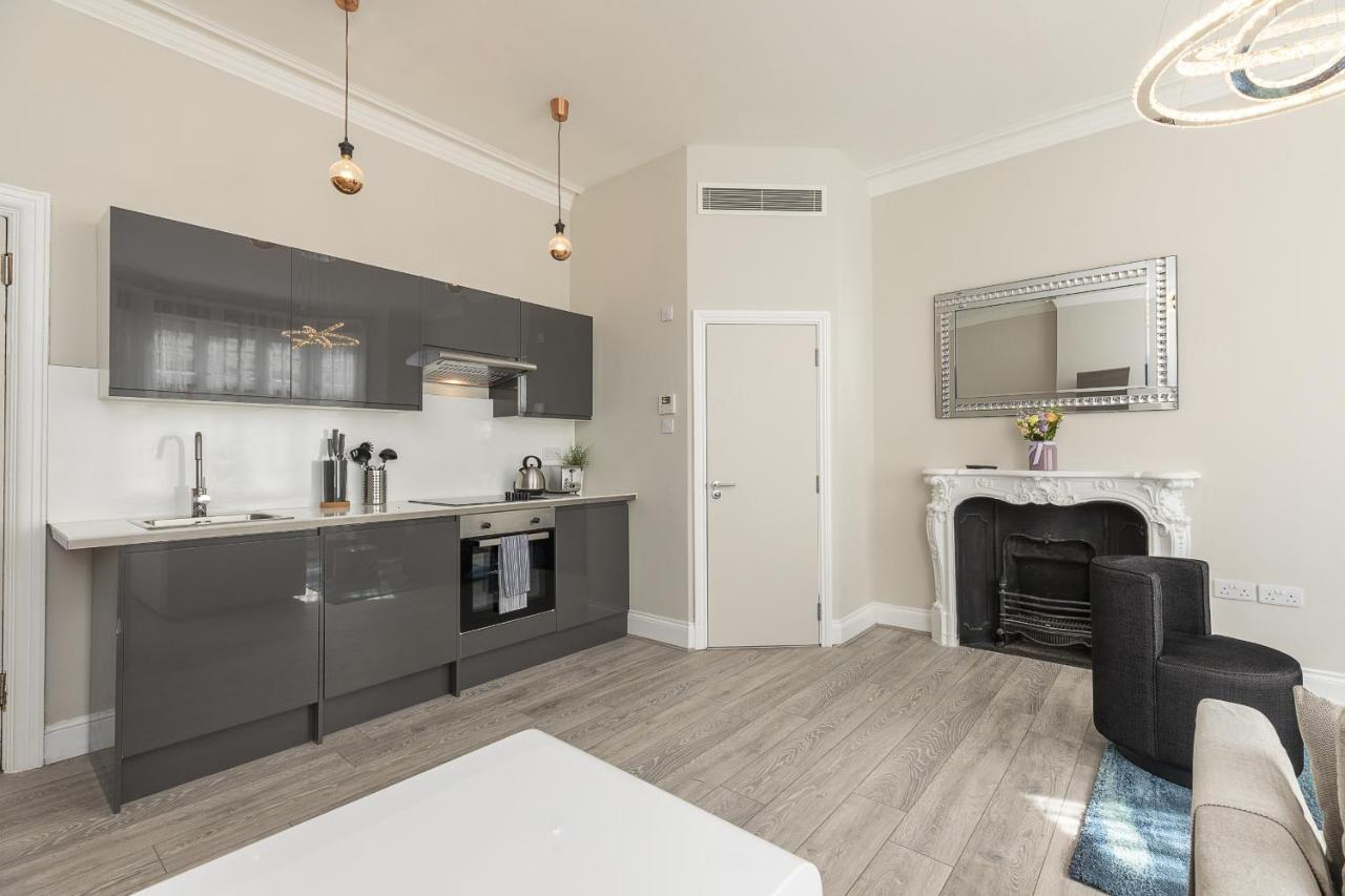 Apartment Air Conditioned High St Kensington London