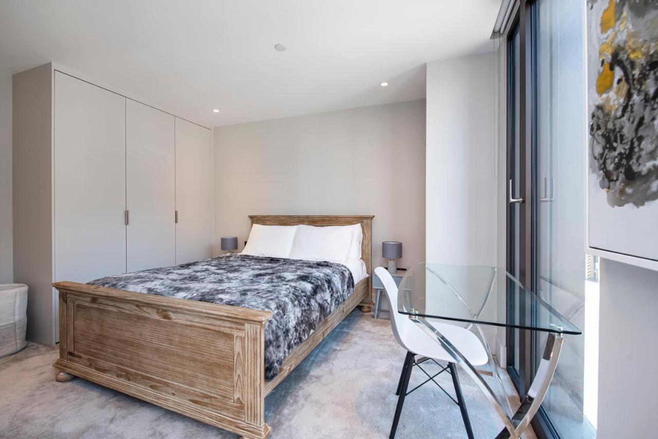 New Build-air Con-2 Bedroom-two Bathrooms 4 Apartment London