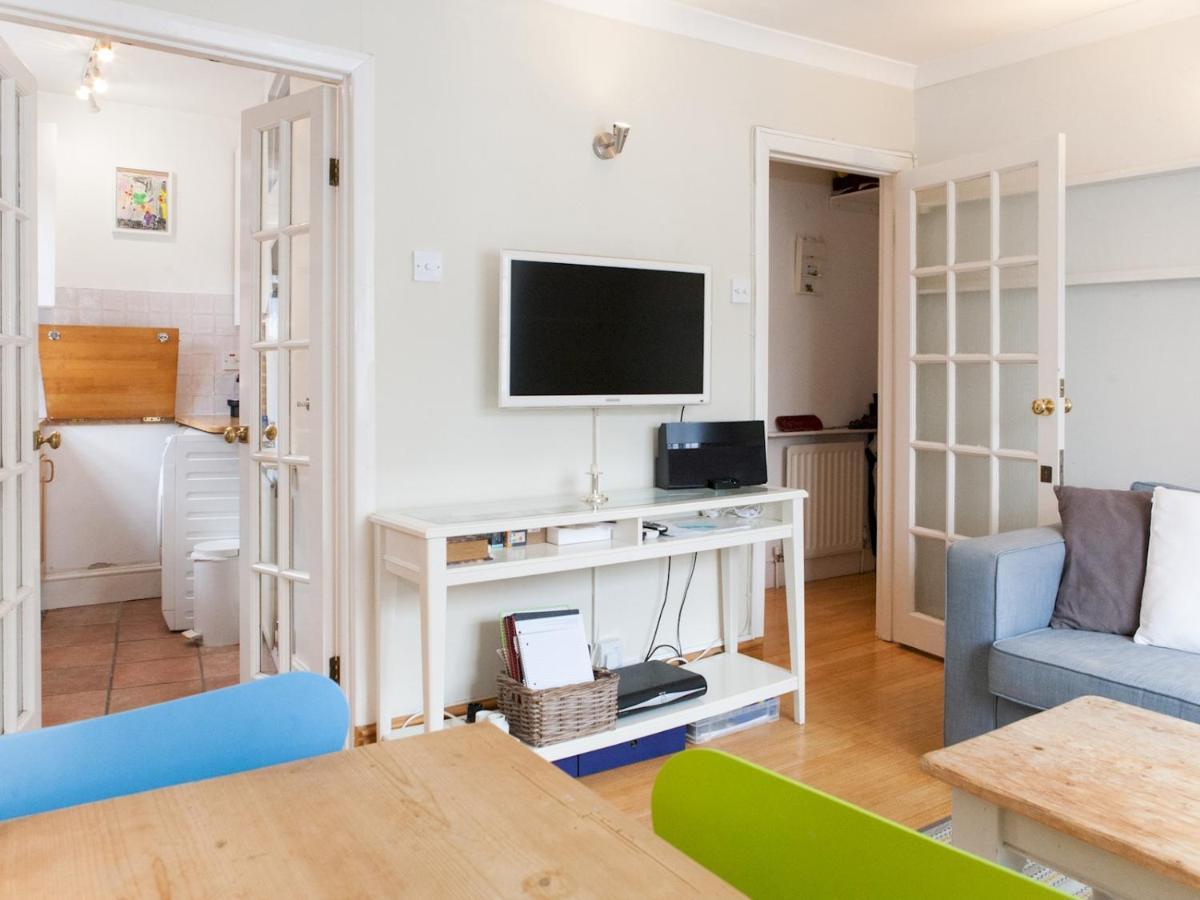 Roof Terrace Flat In Hampstead Pass The Keys London