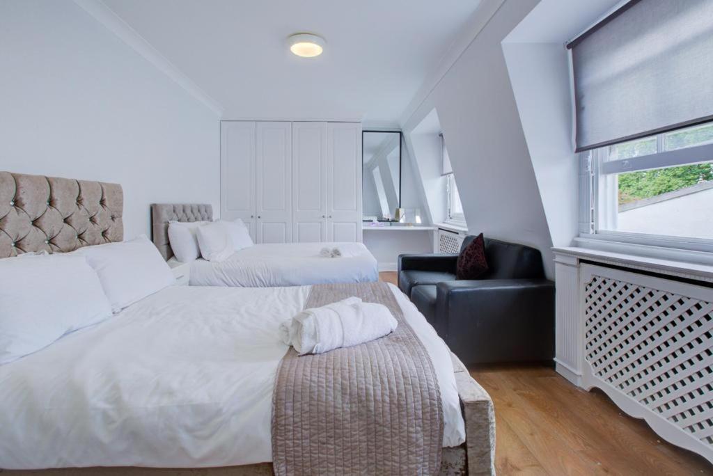 Apartment Benqi London