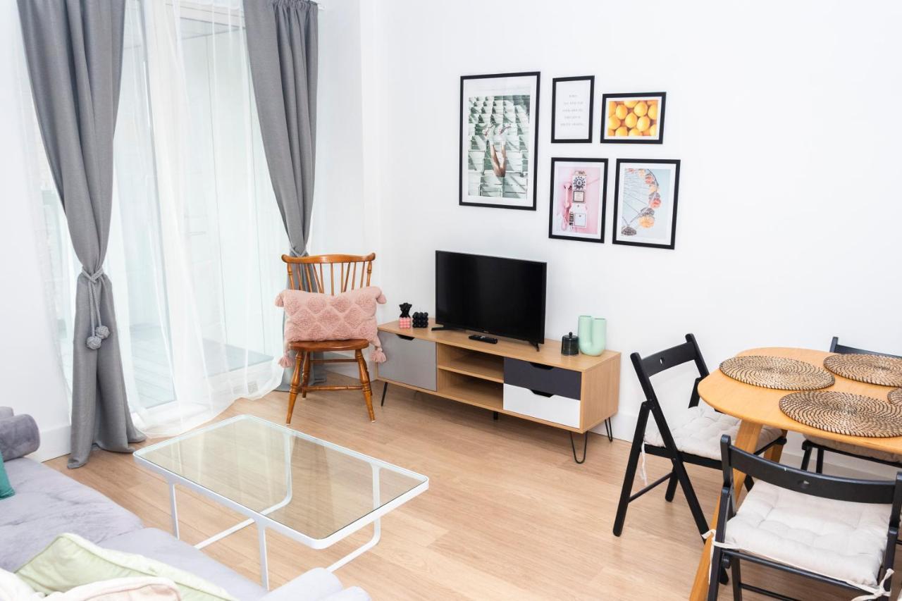 Modern Brixton Apartment *