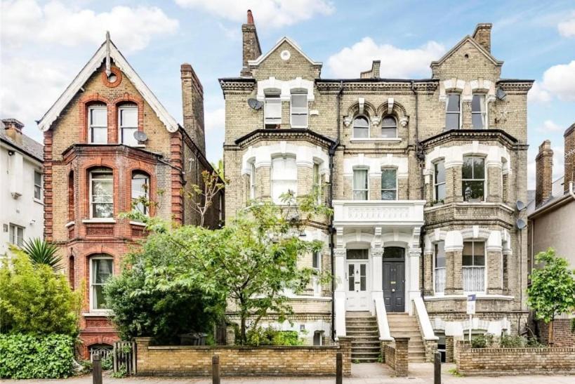 Charming And Beautiful In Wandsworth Homestay