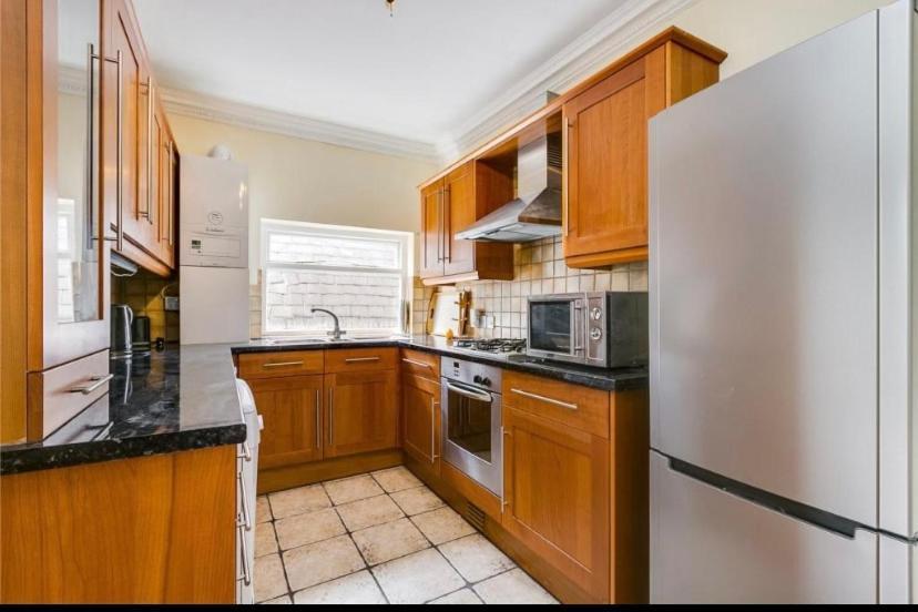 Charming And Beautiful In Wandsworth Homestay *
