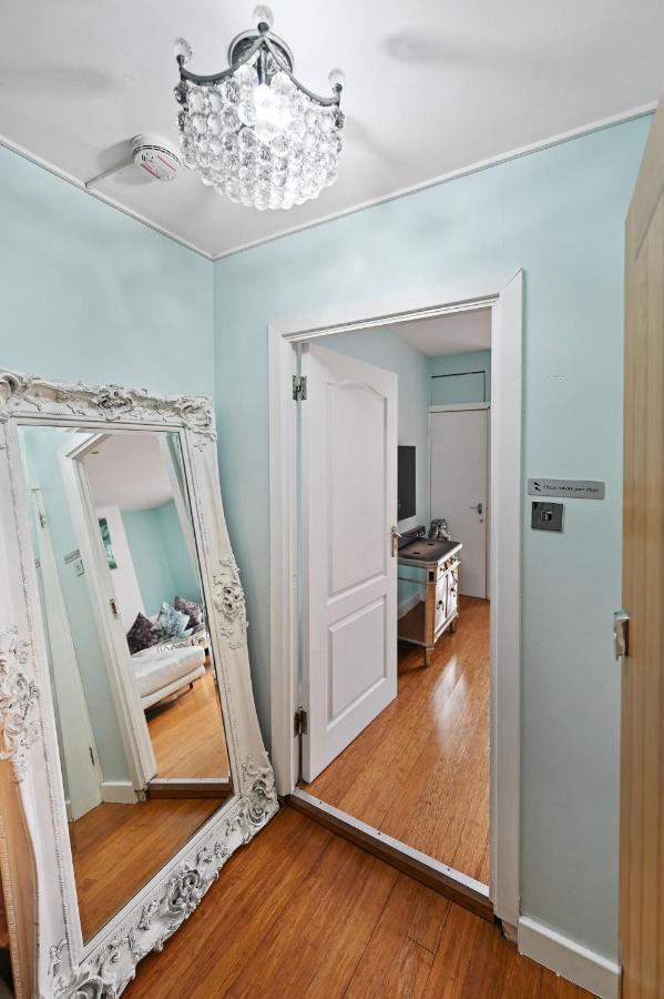 Hampstead Opulence - Luxurious Split Level Apartment *