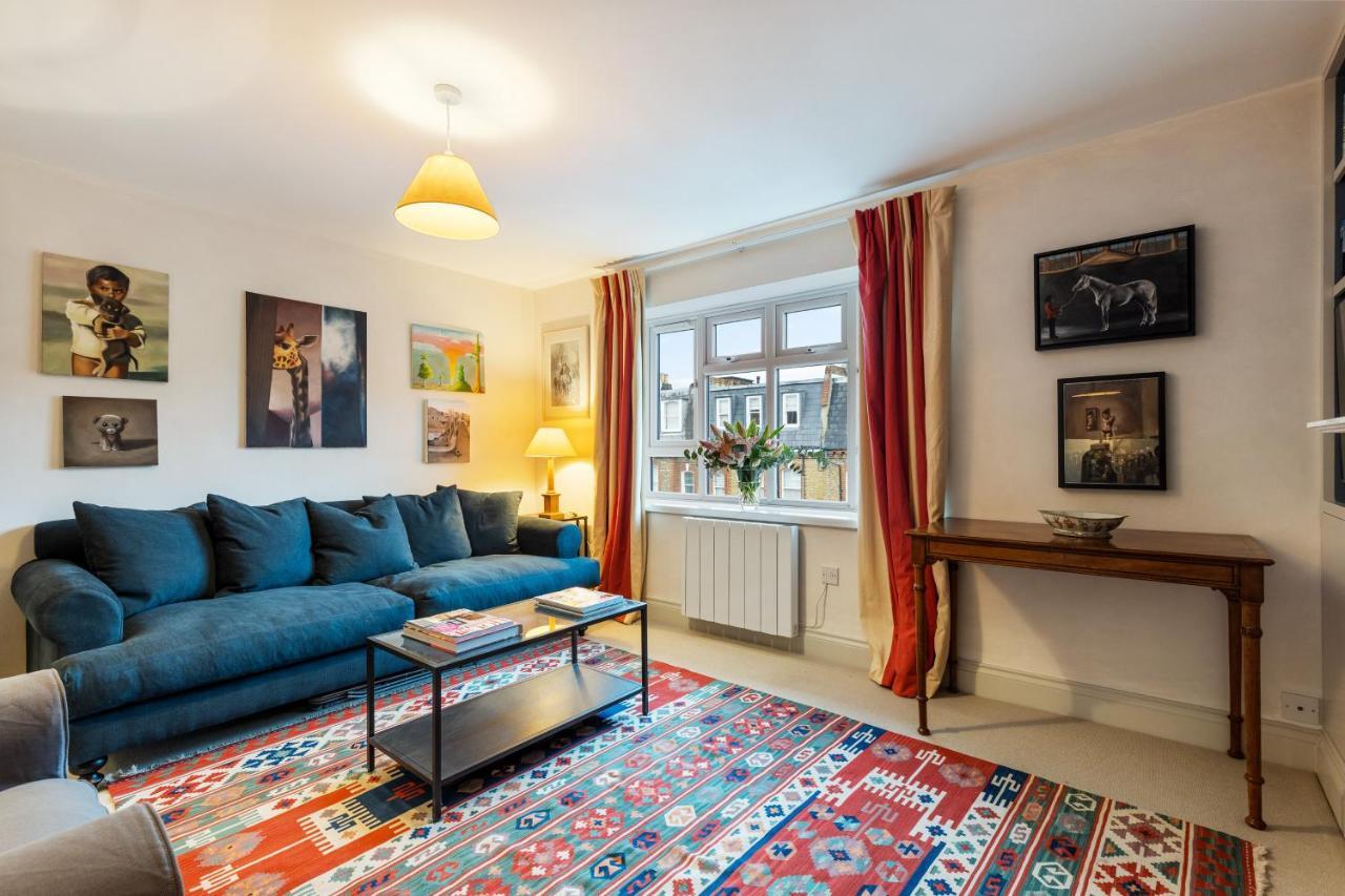 Apartment Bright & Cosy Gem ~ Battersea Park View ~ King Bed