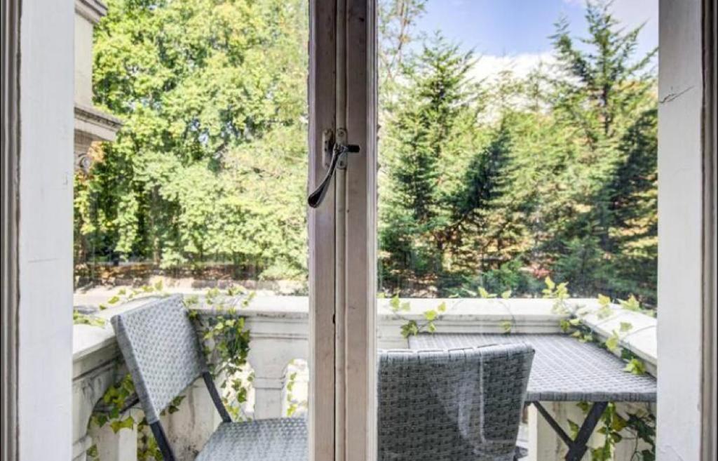 Apartment Benqi London