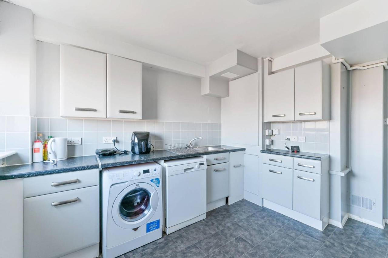 Crystal Palace Apartment