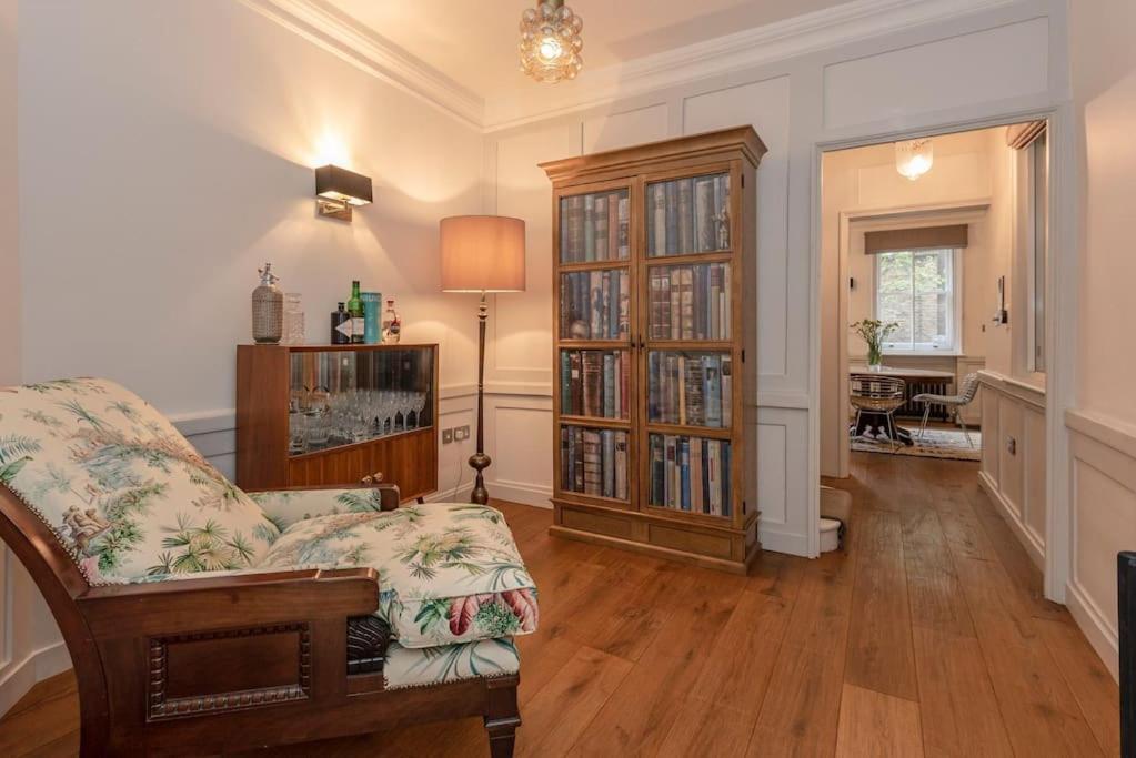 Apartment Stunning 3 Bed Townhouse In The Heart Of Mayfair *