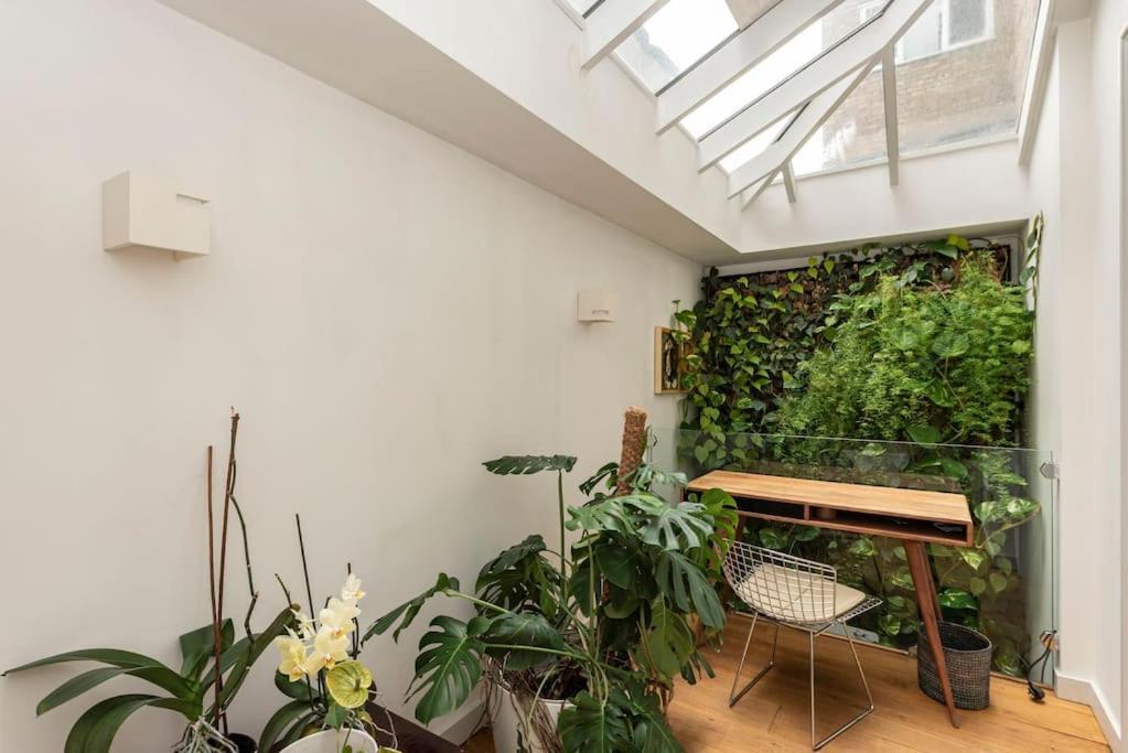 Apartment Stunning 3 Bed Townhouse In The Heart Of Mayfair *