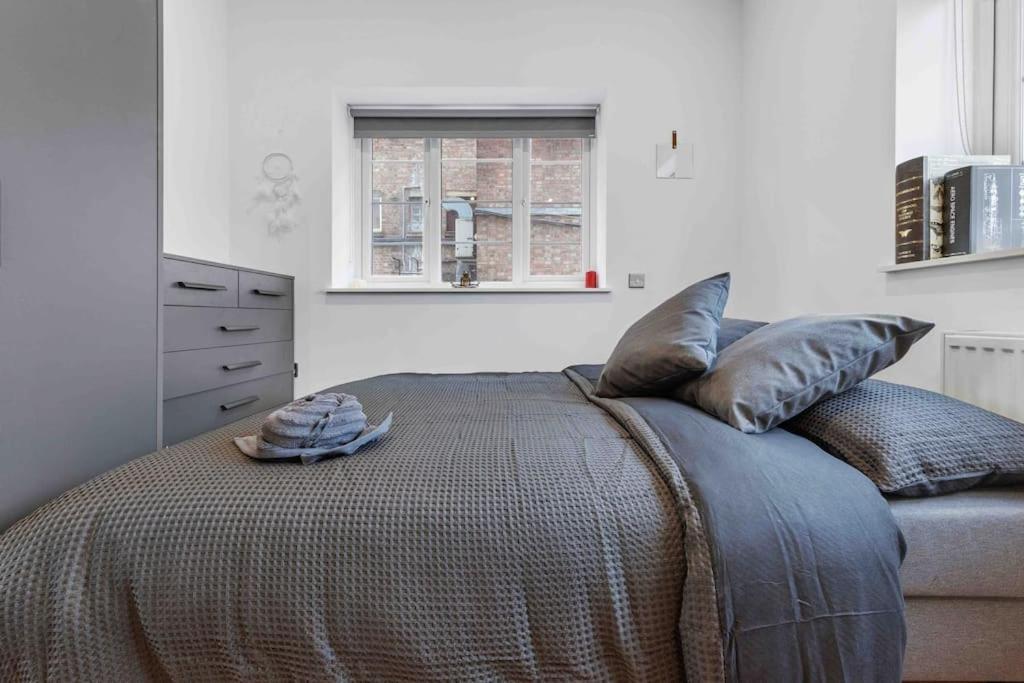 Apartment Sleep 8 9elms London