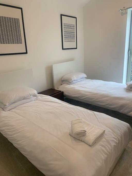 Casa de férias Dockside Sleeps 8, Uber Boat To Canary Wharf In 3 Mins
