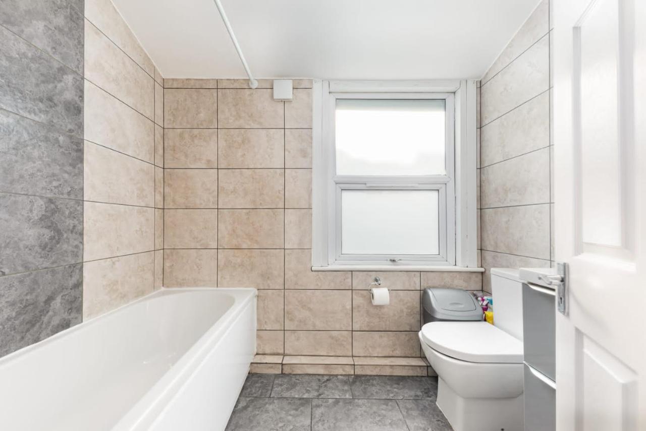 Holiday home Cozy 4 Bedroom In Hackney,