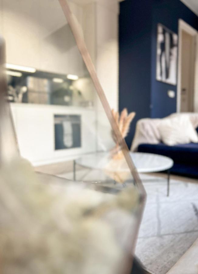 Modern Chic Flat In Shoreditch Apartment London
