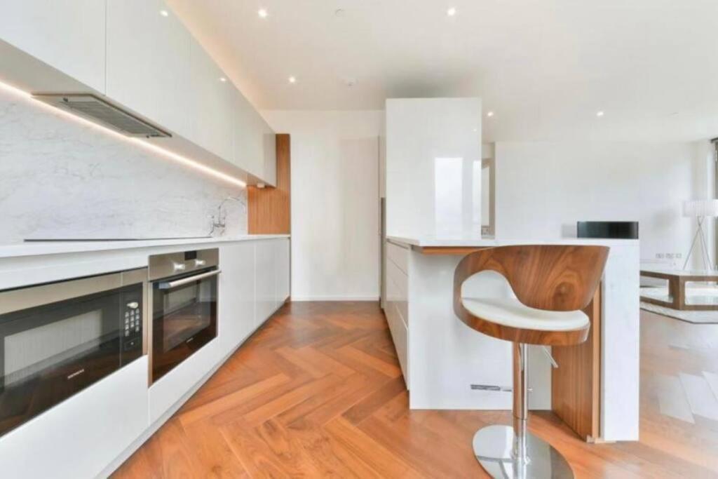 Londwell - Stunning Designer Penthouse - Us Embassy