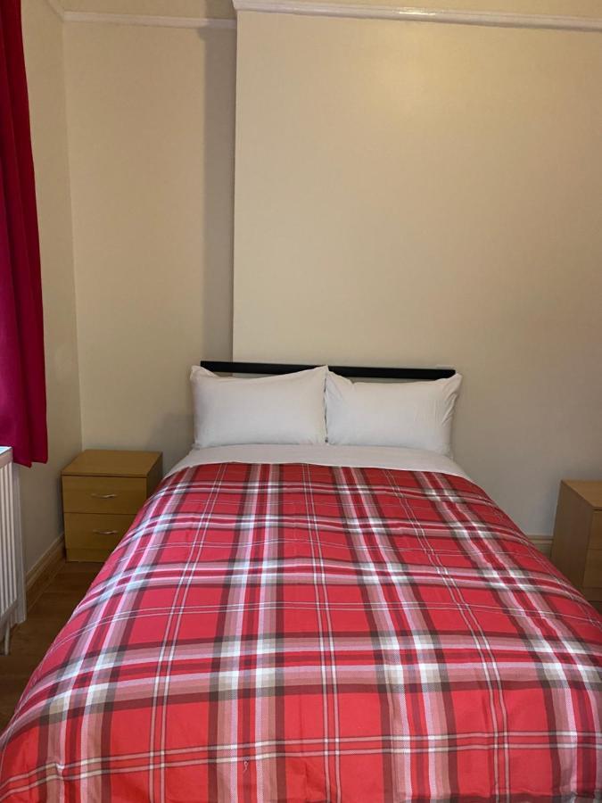 27 Argyle Square *