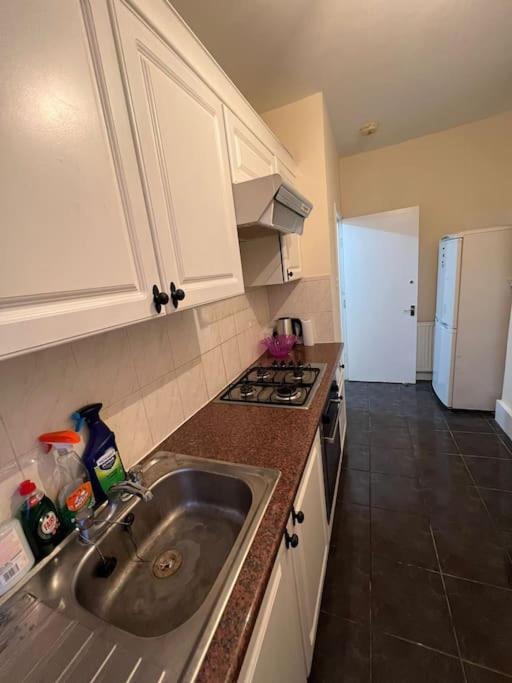 Apartamento 003- Lovely 1-bedroom Very Close To Londres