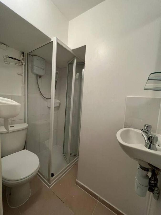 Flat In Lovely Alexandra Palace *