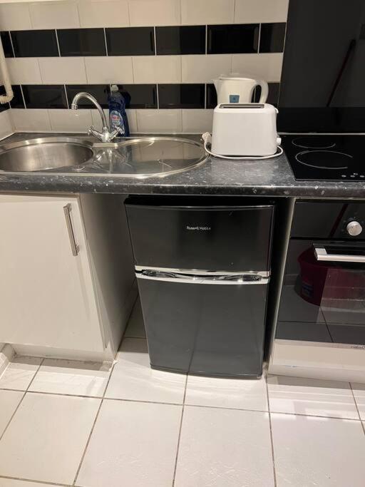 Ground Floor One Bedroom Flat Hyde Park In Central * Londres