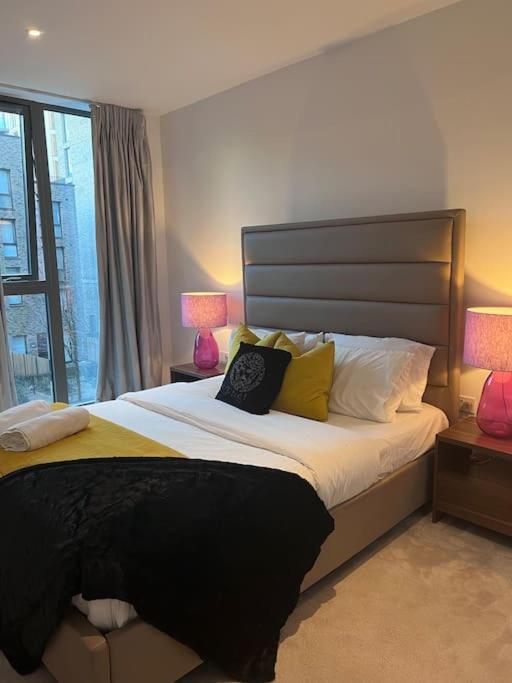 Apartment Lovely 2 Bed In Royal Wharf *