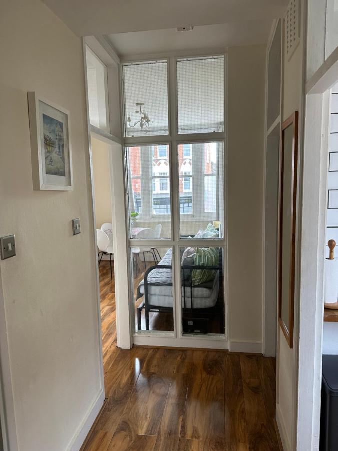 Apartment Lavender Hill London