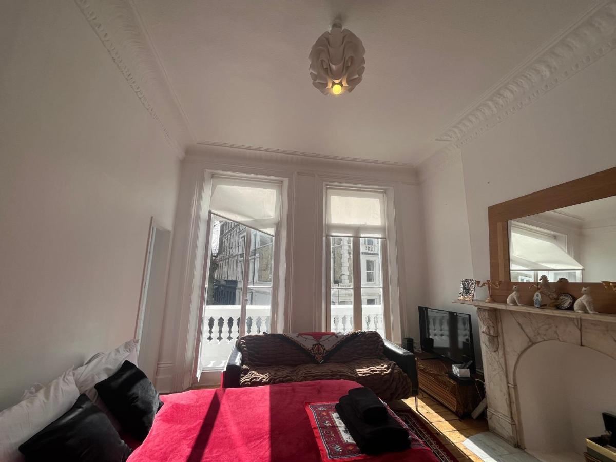 Immaculate 1-bed In Apartment London