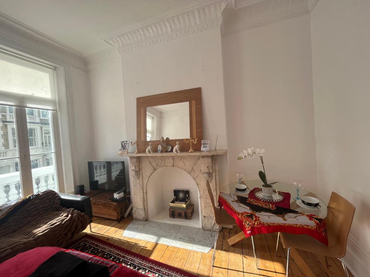 Immaculate 1-bed In * London