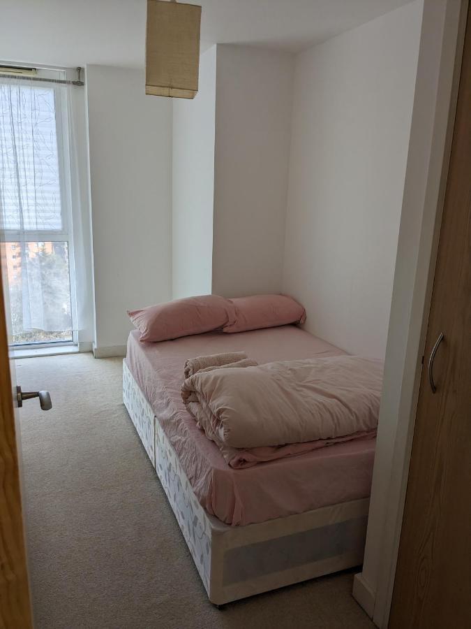 Apartamento 2 Bed 2 Baths Apt In Stratford Londres