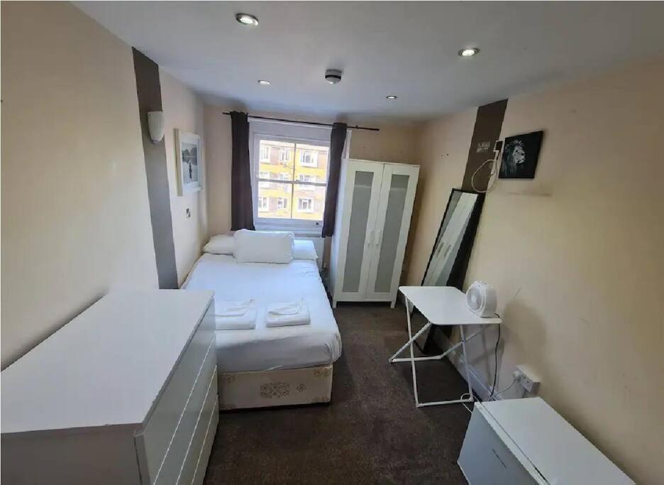 Apartamento Lovely En-suite Bedroom *