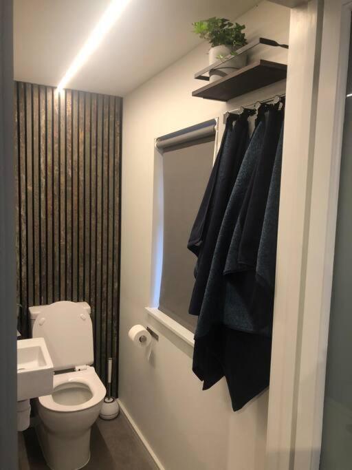 Brand New Studio Outhouse Putney Sw15 Apartment *