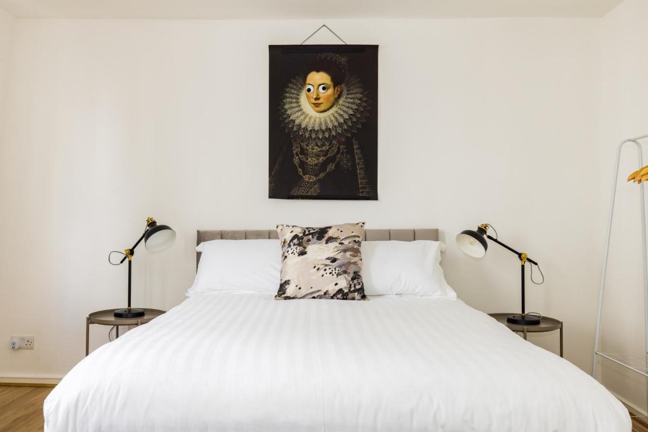 Apartment Mornington Crescent London