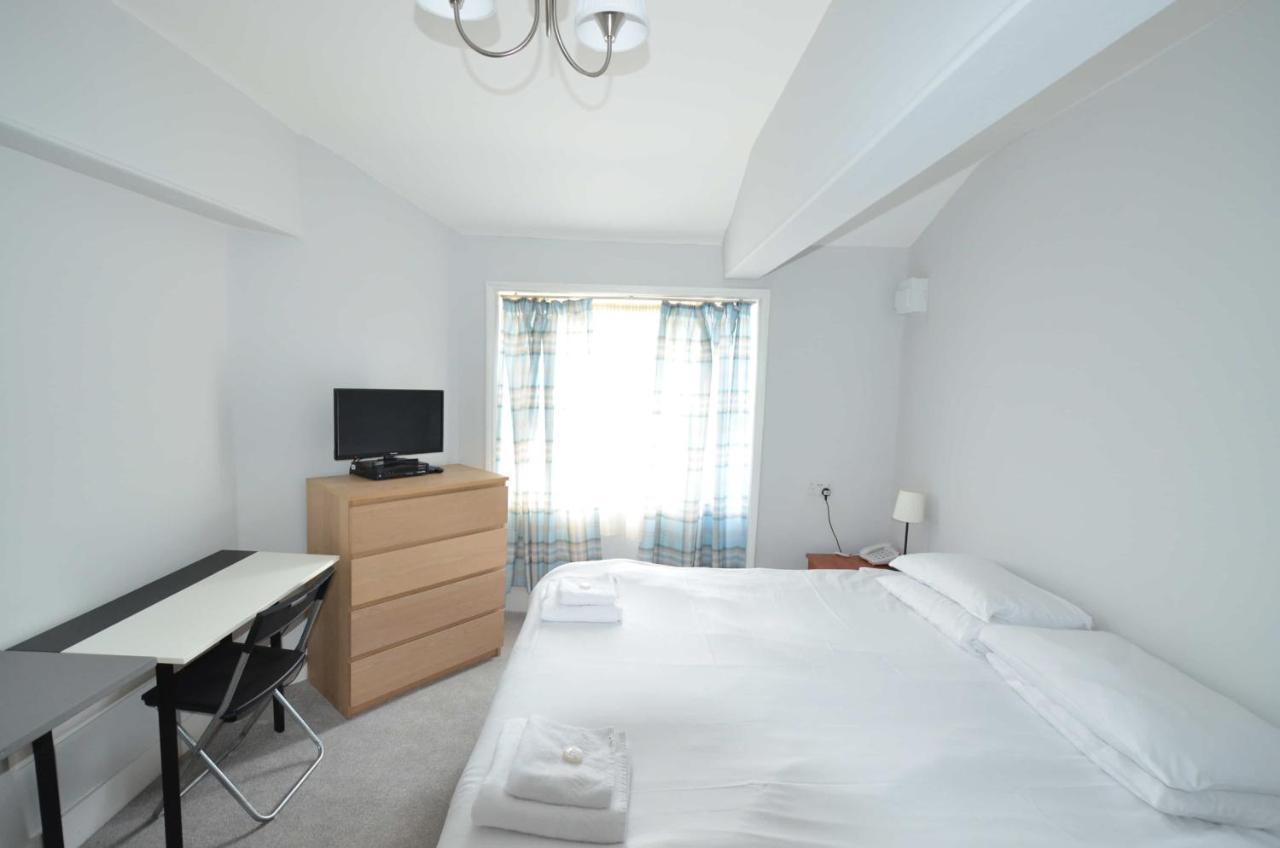 Amber Hotel-suites 3* London