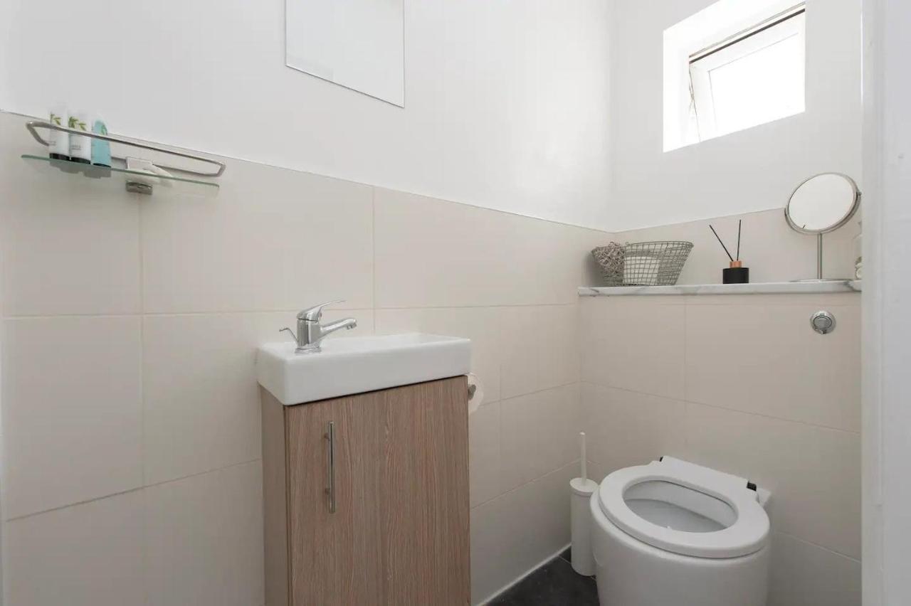 The Codalston Apartment *
