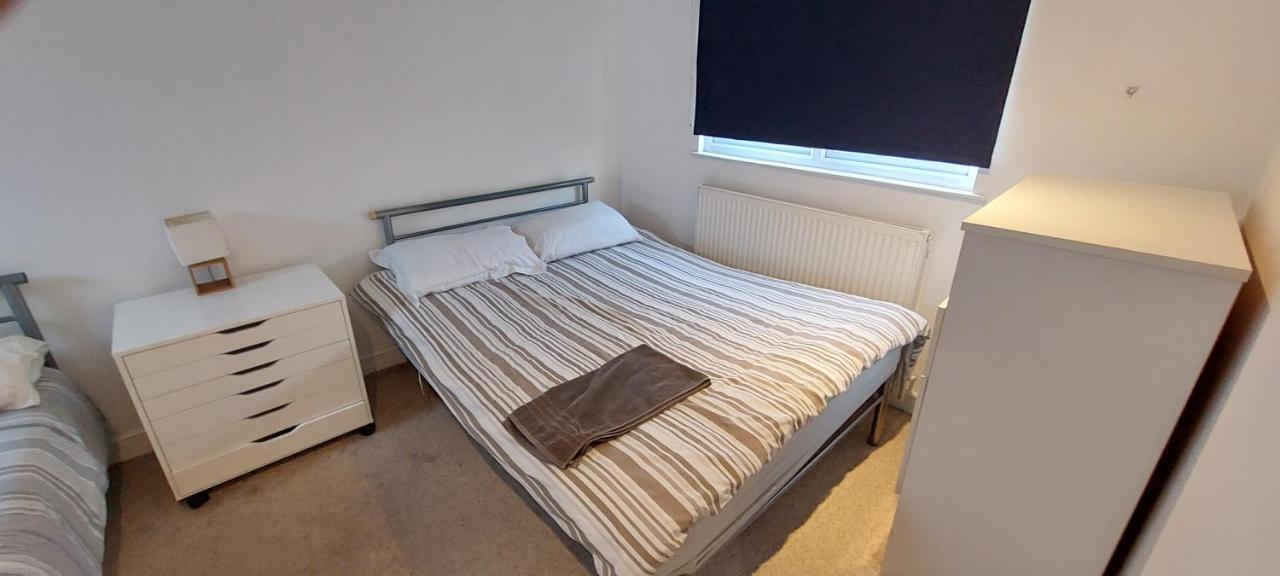 Lovely 3 Bedroom House Wimbledon Apartment