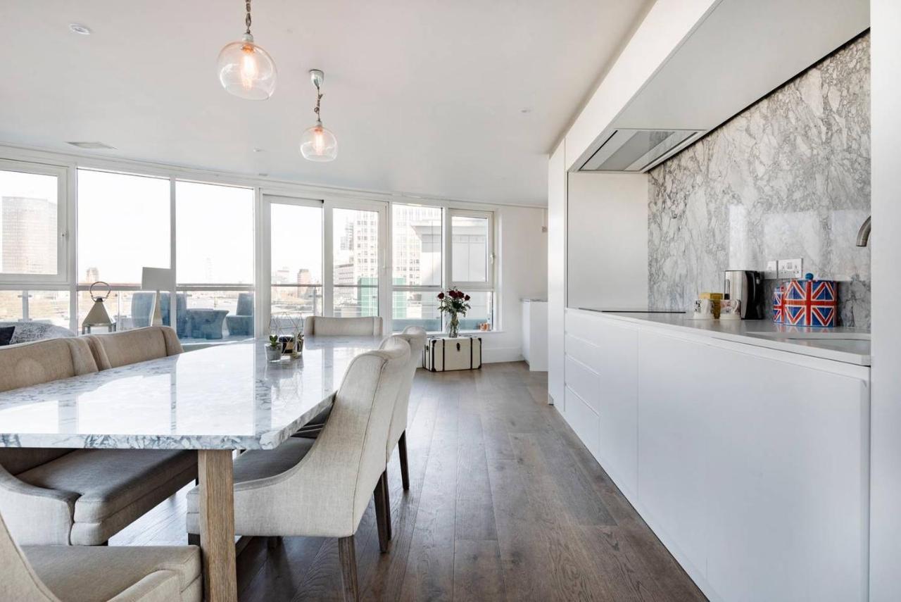 Apartment Luxury Panoramic 3 Bed With Private Terrace London