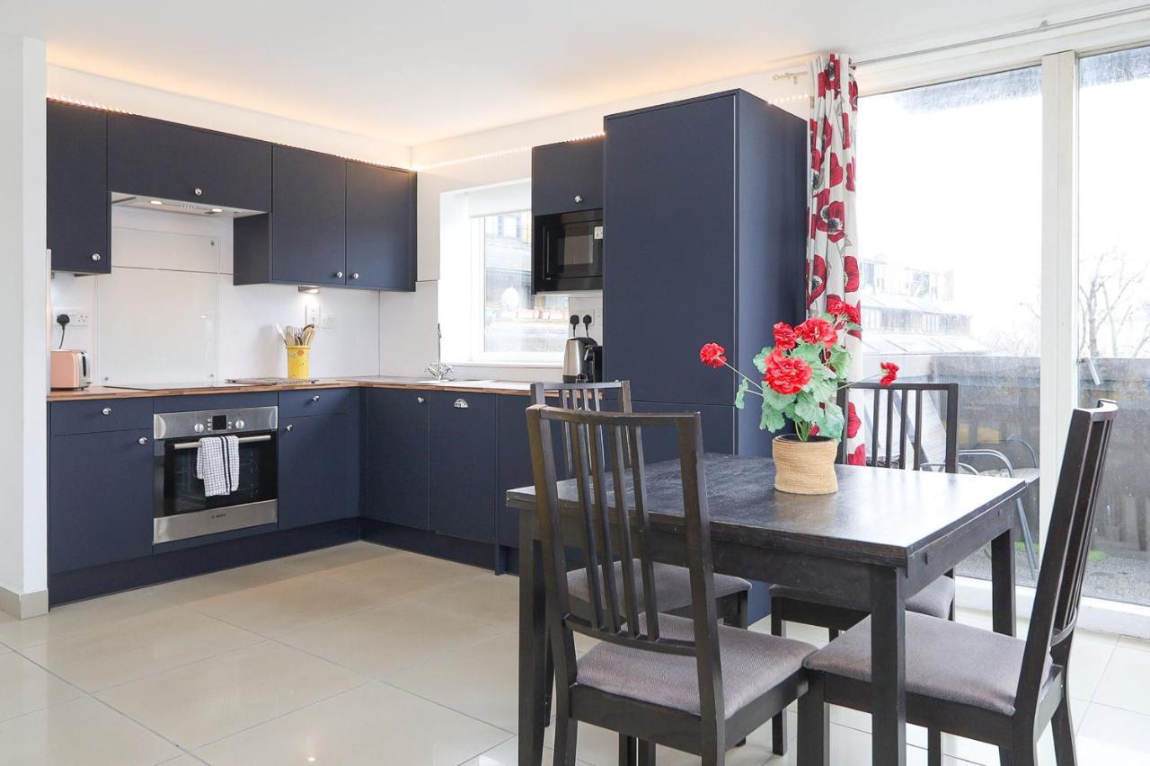 Apartment 2-bed 2-bath Flat Around The Corner From Portobello Market