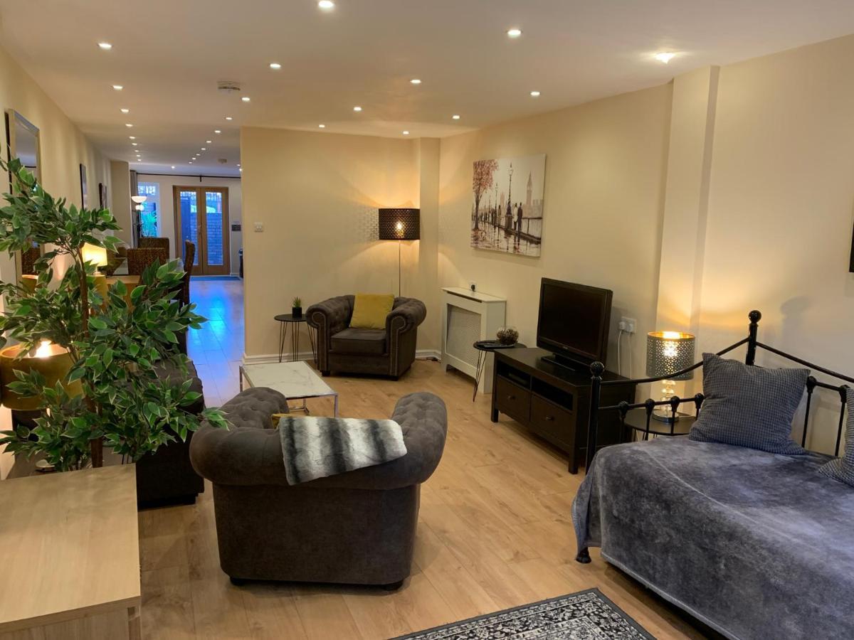 Casa de férias Notting Hill 3br Townhouse With Ensuite Bathrooms - Ideal For Families *