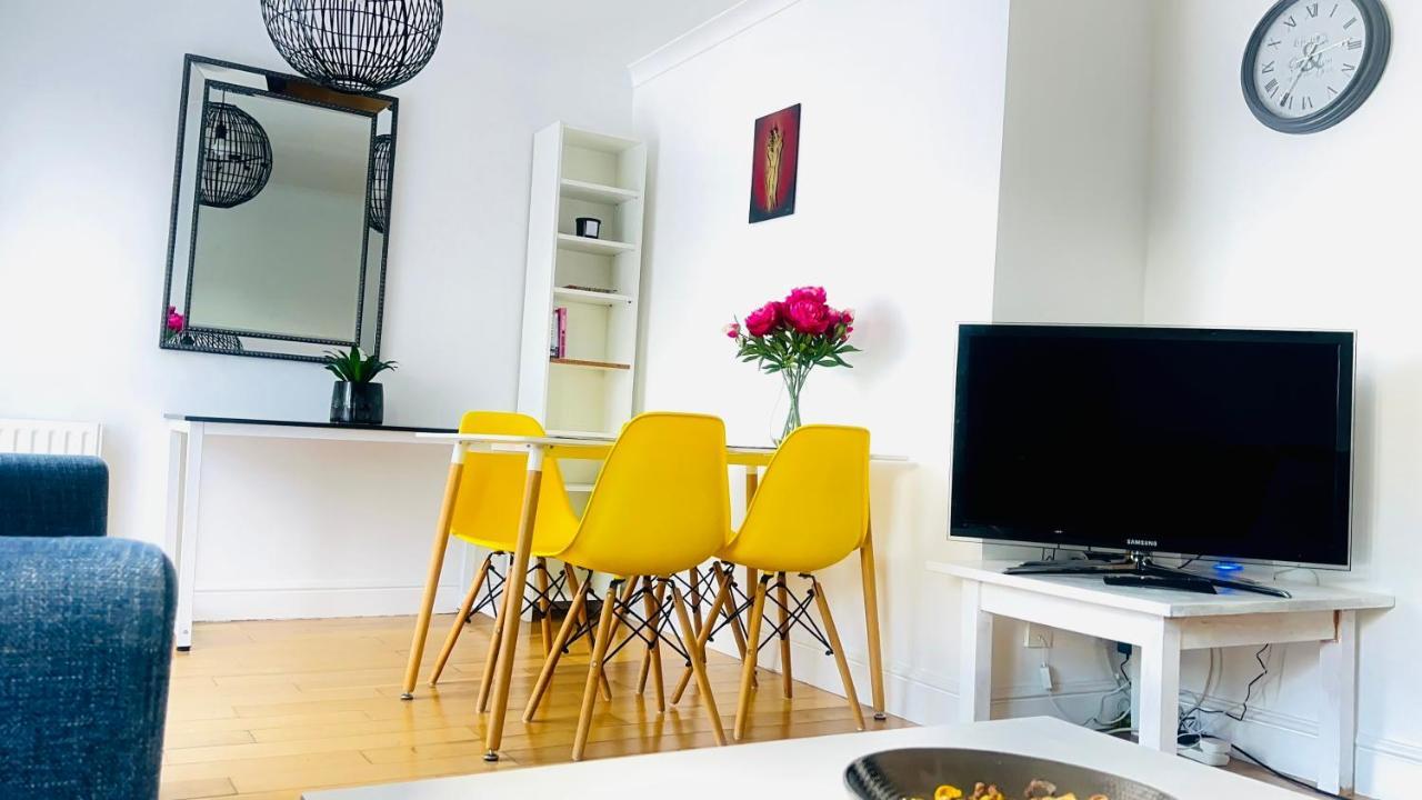 Canal View House: Of Oasis London