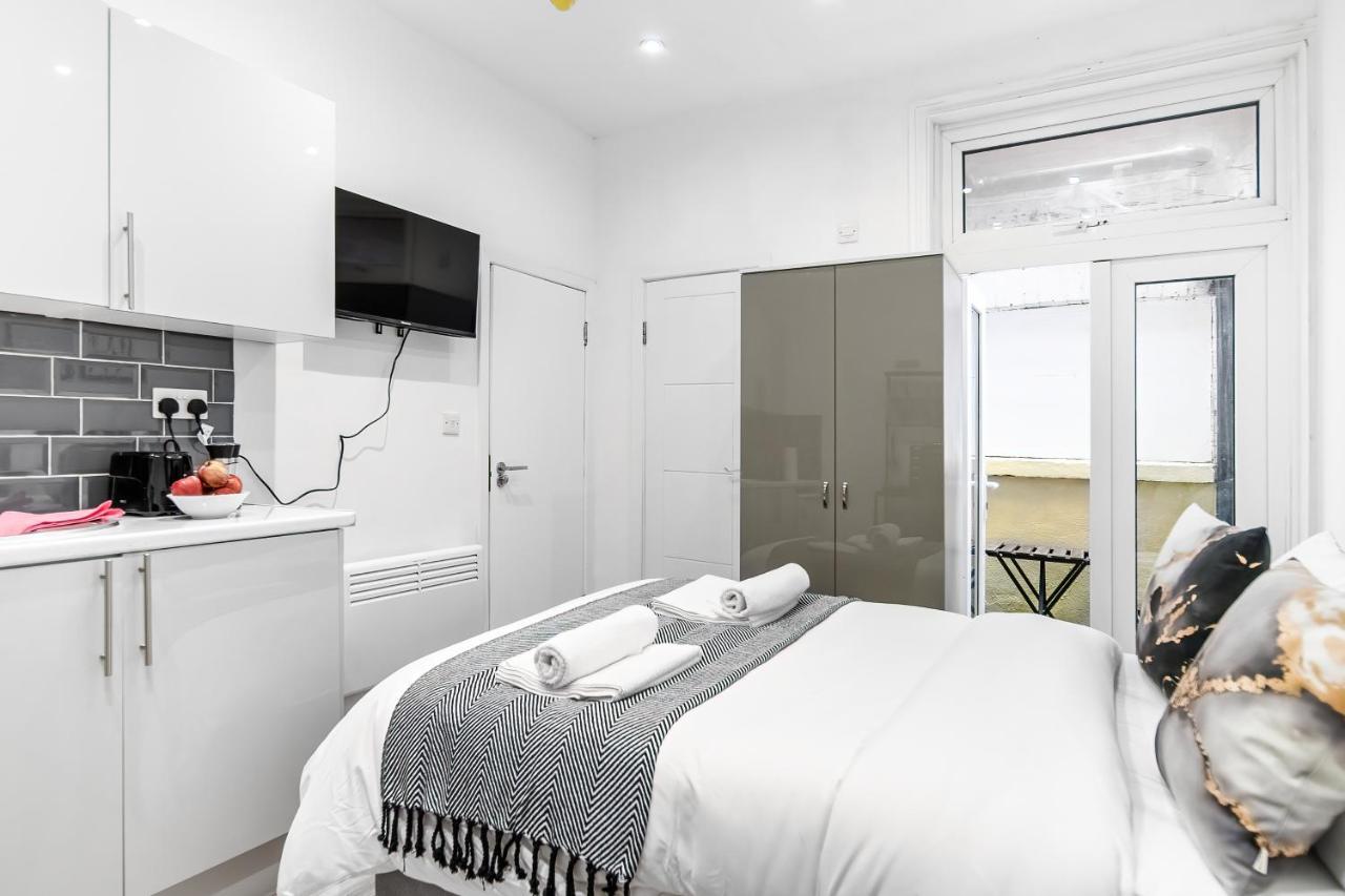 Livestay-modern Studio In Zone 2 Apartamento