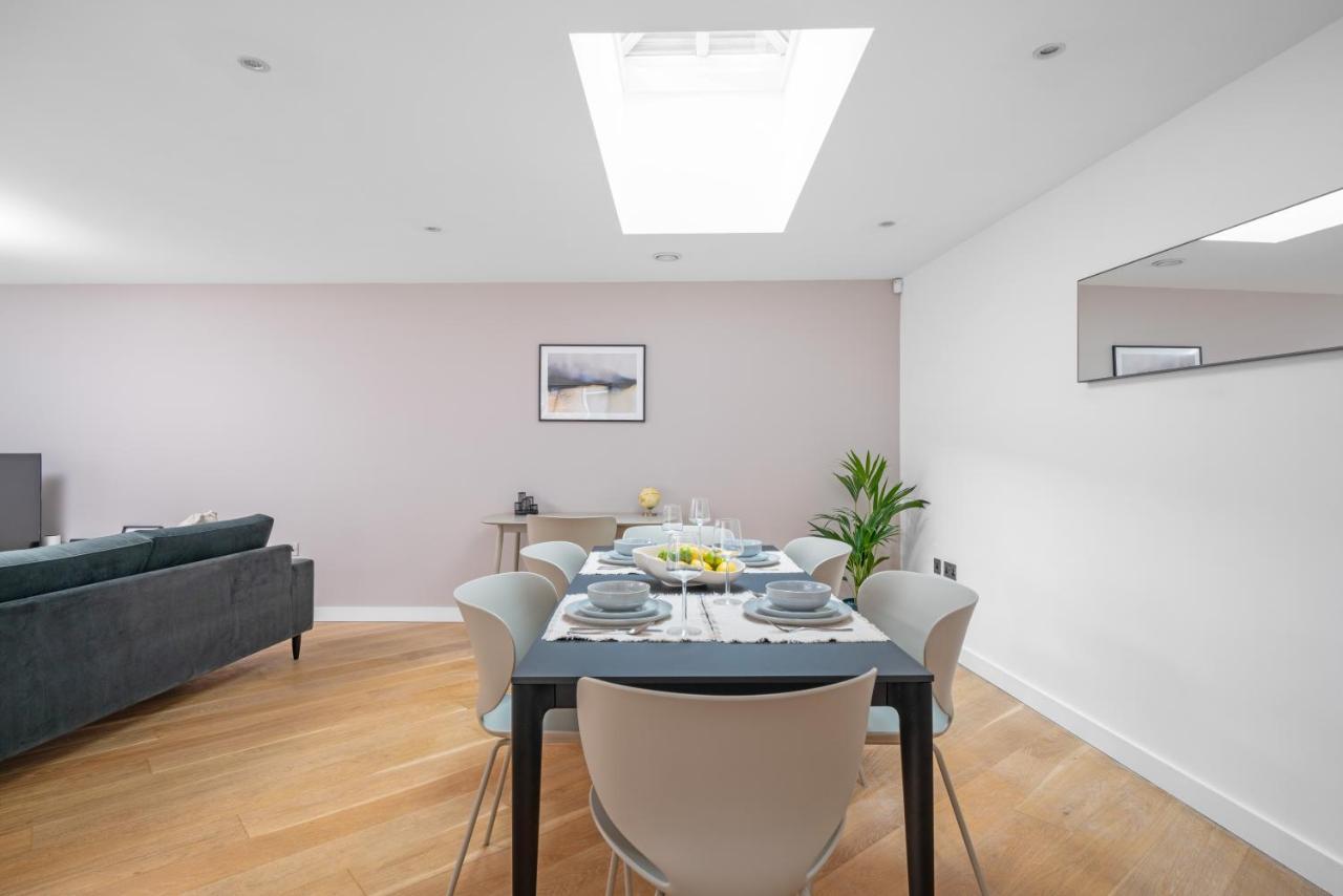 Holiday home Joivy Stylish 3 Bed, 3 Bath House With Private Courtyard In Chelsea